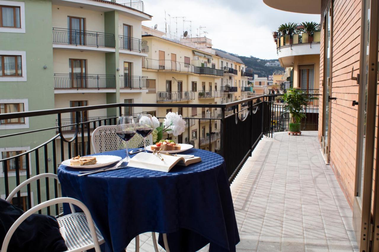 Casa Derosa In Sorrento Centro Appartement Buitenkant foto
