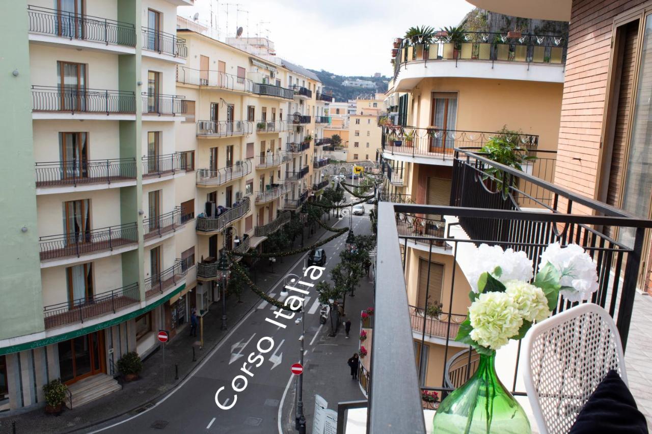 Casa Derosa In Sorrento Centro Appartement Buitenkant foto
